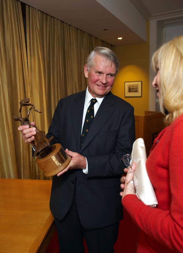 John Thompson receiving the Alumnus of the Year award in 2010